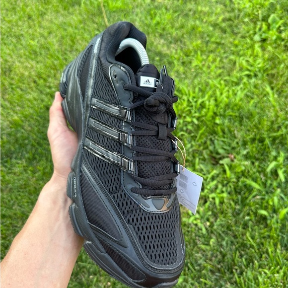 Running shoes Adidas Supernova Cushion 7 Black Carbon Men's 12 size brand new - Picture 2 of 8